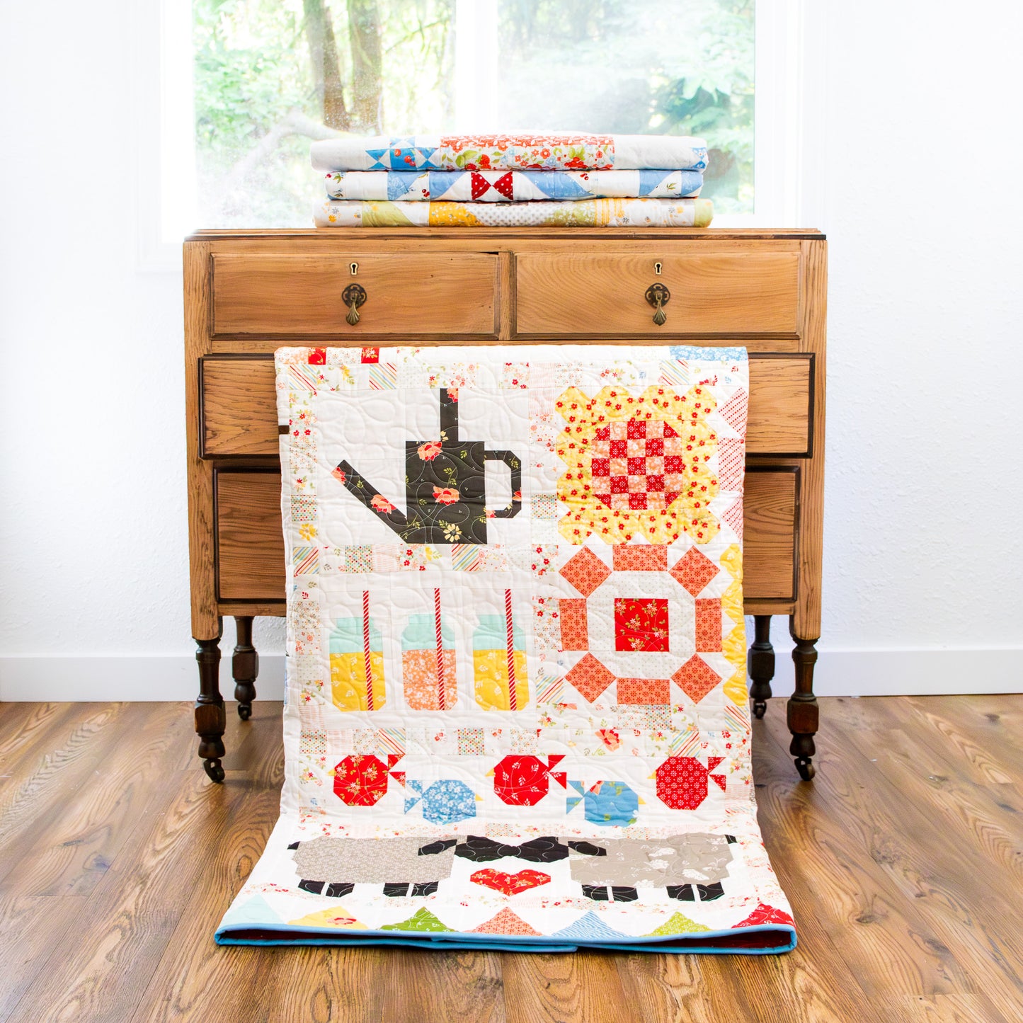 Summer on the Farm Quilt Pattern Book