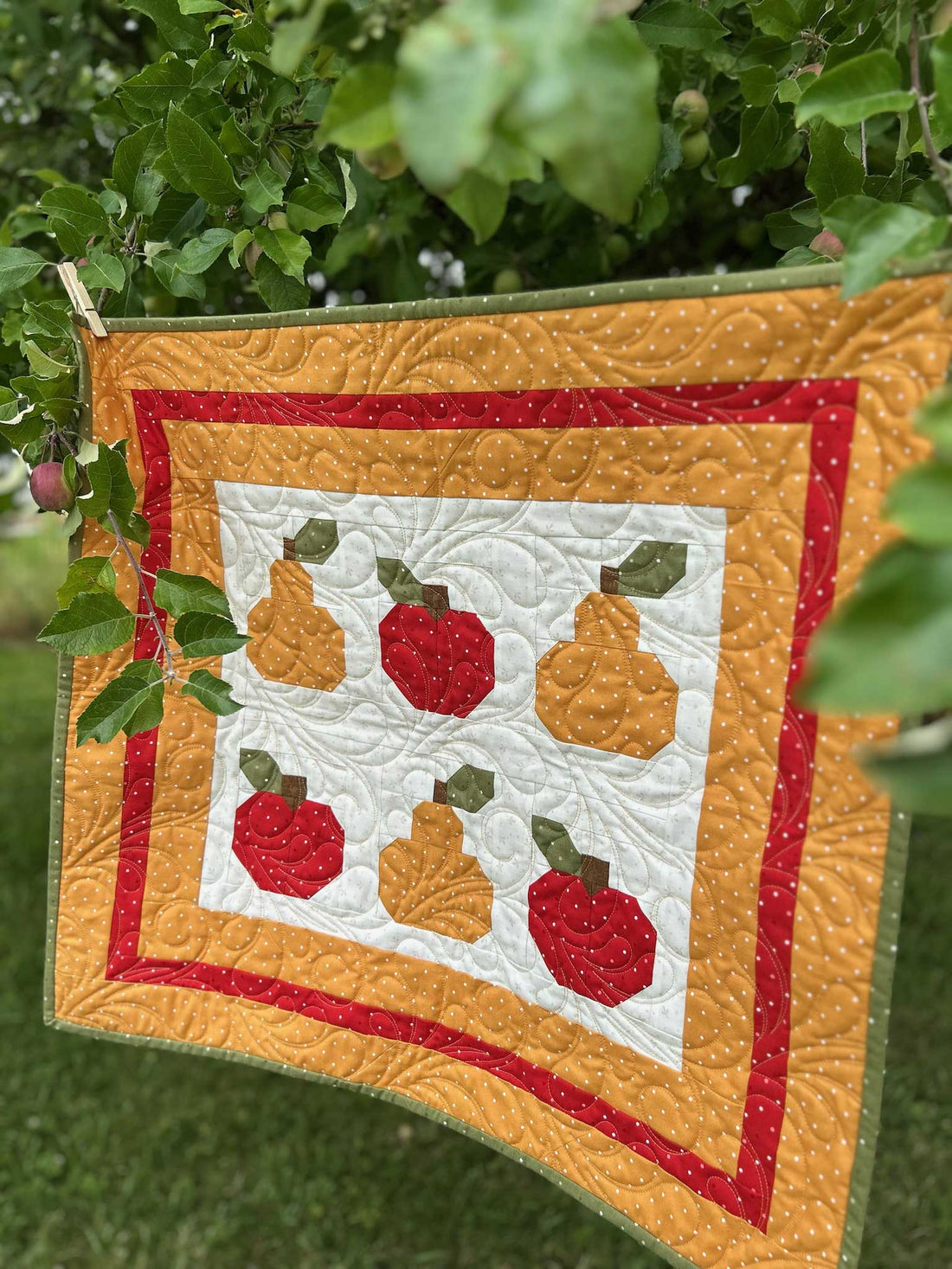 Nature's Bounty Quilt Pattern – Lamb Farm Designs